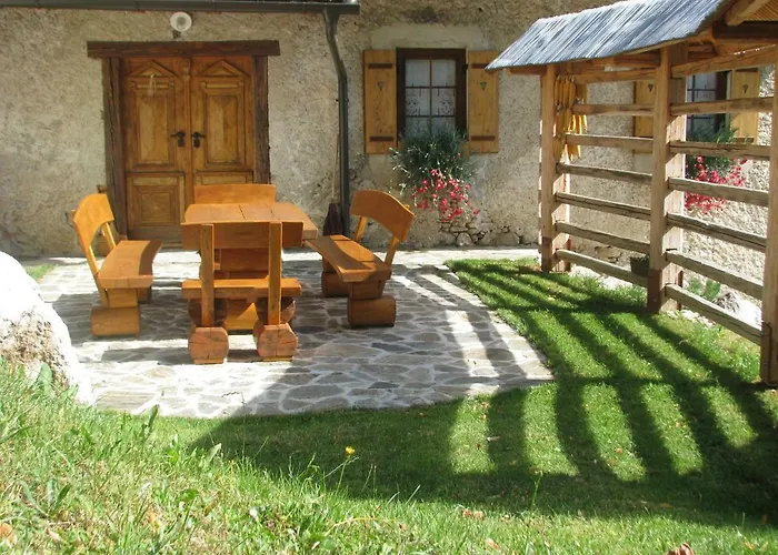 Etno House Gostece- With Finnish Sauna Vakantiehuis *